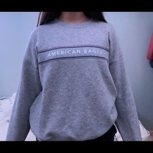 American Eagle crewneck